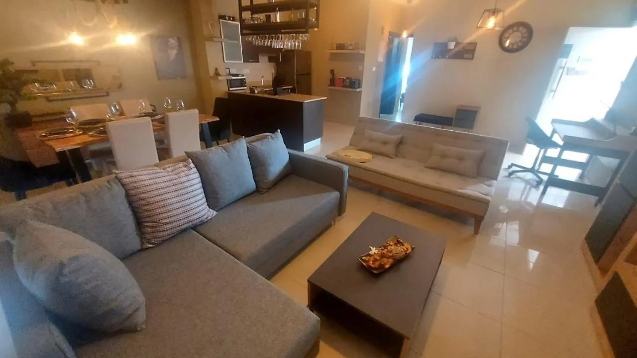 Paramount Gardens Resorts C201 라르나카 키프로스
